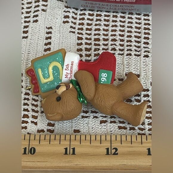 Hallmark Keepsake Child’s Age Collection Fourth Christmas Bear Ornament 1994 - Picture 9 of 9